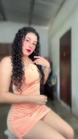 A post by @maricelaruizzoficial on TikTok caption: #buenamusica🎶 #jutiapaguatemala🇬🇹❤️🤠 #paratodoelmundo #jutiapaneca🤠♥️ 