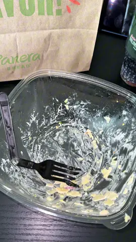A post by @ciaramornai on TikTok caption: @Panera Bread give me 15 of them right NEOW!!!!!!! 