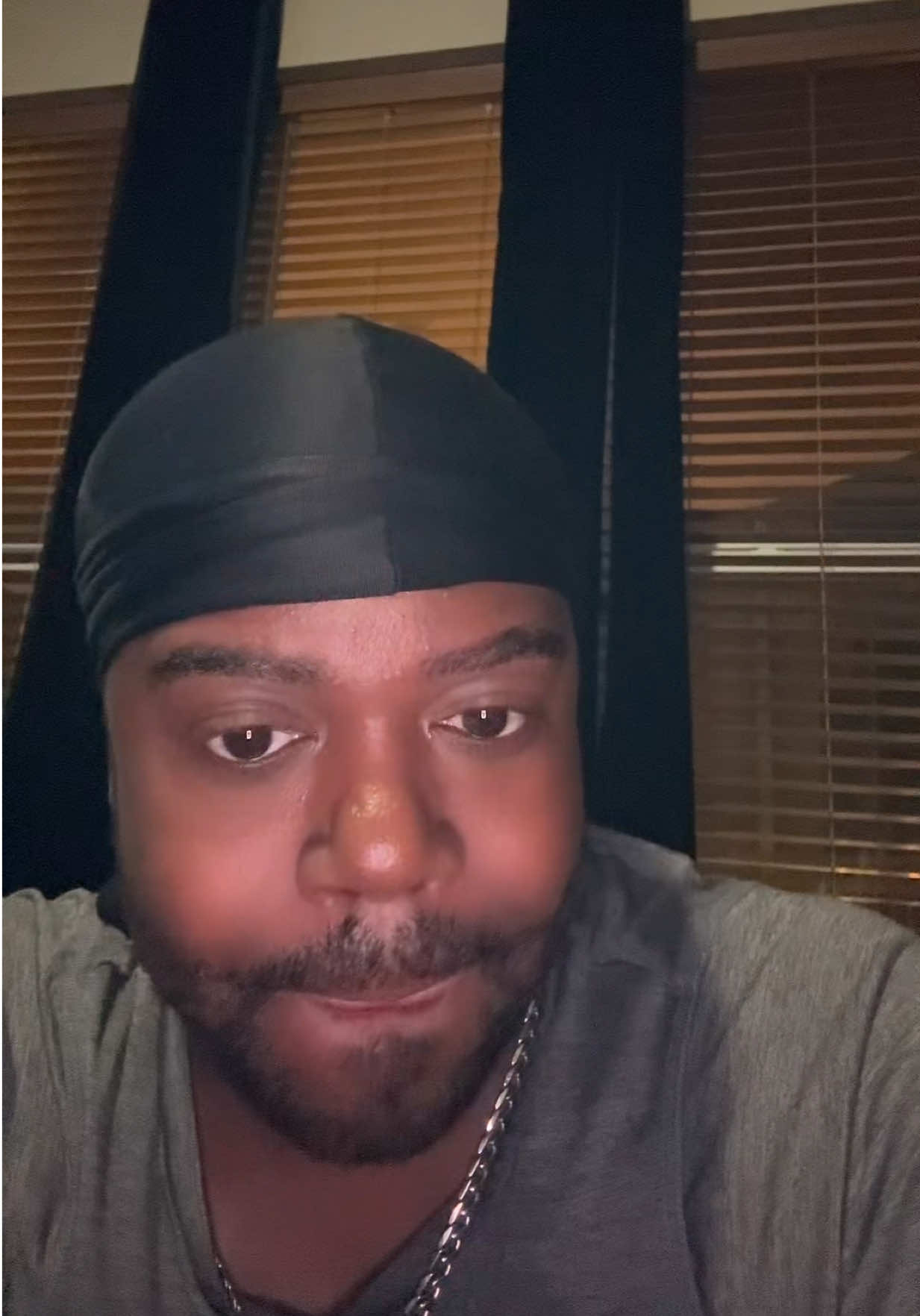 A post by @frankiebleau on TikTok caption: just being pretty and getting what you want >