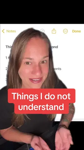 A post by @michellebellexo on TikTok caption: 5 things I do not understand #greenscreen 