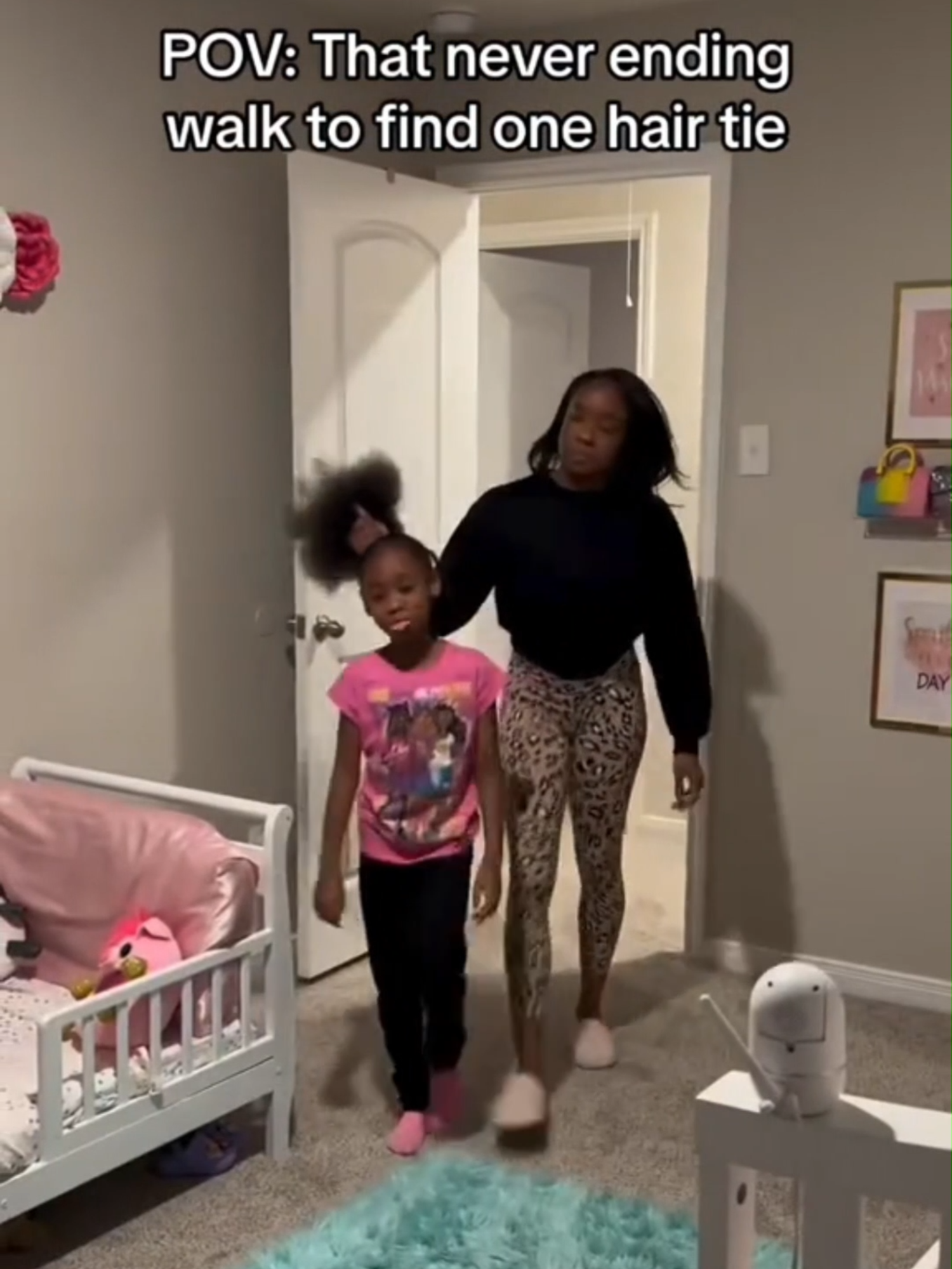 A post by @oqhair on TikTok caption: Yoooooo,definitely longest walk ever!!🤣🤣#hairtok #tiktoktopwigs #fyp