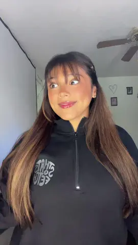 A post by @xodreea on TikTok caption: And remember on Wednesdays we wear pink😚 #fypシ゚viral #girls #outfitinspo #w#sweaterweather 