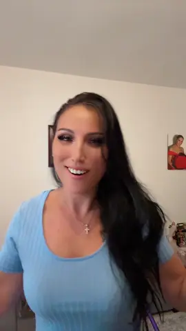 A post by @bellabellaisabella111_ on TikTok