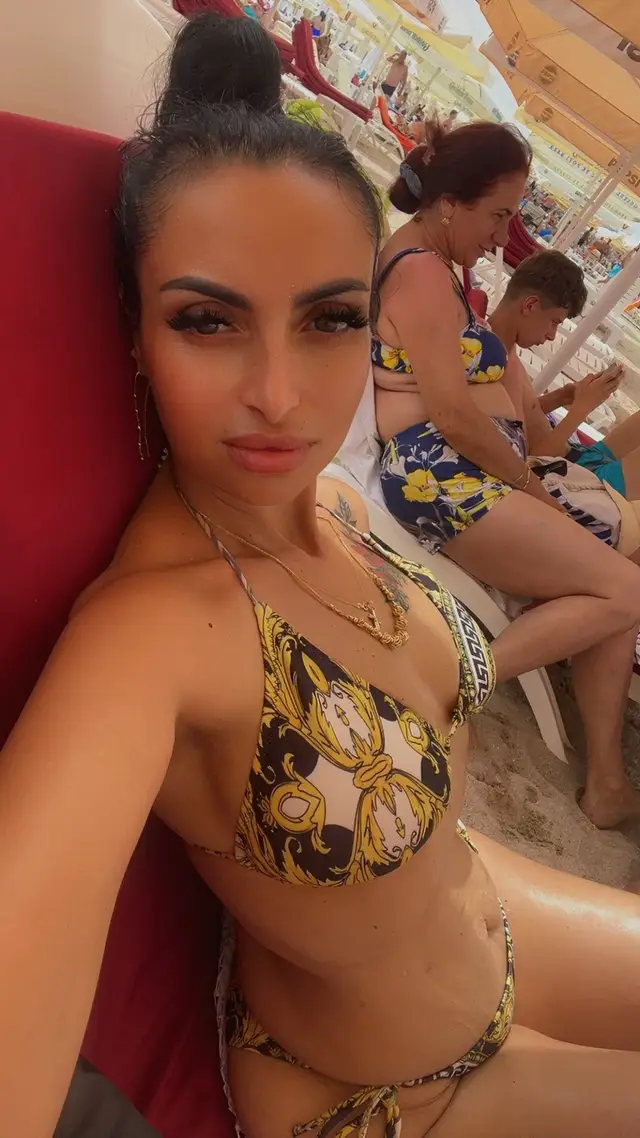 A post by @corinaionela31 on TikTok caption: 😜😜😜😜🤭