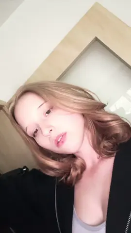 A post by @sophie.171 on TikTok caption: #foryoupage #foryou #fyp #elaina #vampirediaries 