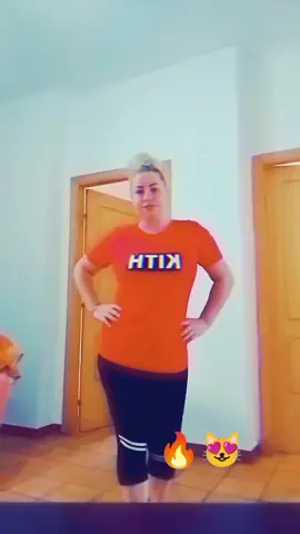 A post by @anisoaraone on TikTok caption: #🇲🇩❤️‍🔥🔥😻🔥🇮🇹 
