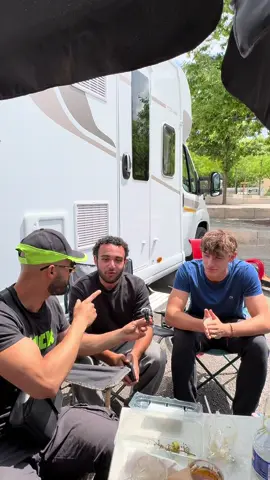 A post by @mrkbogosse on TikTok caption: On peut aider nos artistes @C2A #Rap #viral #pourtoi #fyp 