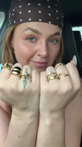 A post by @yujolie on TikTok caption: New set ho dis 