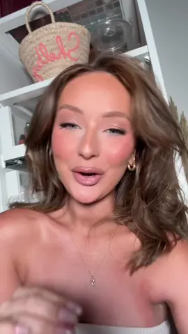 A post by @shelbyannbell on TikTok caption: BESTIEEEEEE you didn’t think I was gone for good, did you? 👀👀 #makeup #makeuptutorial #mua #beauty 
