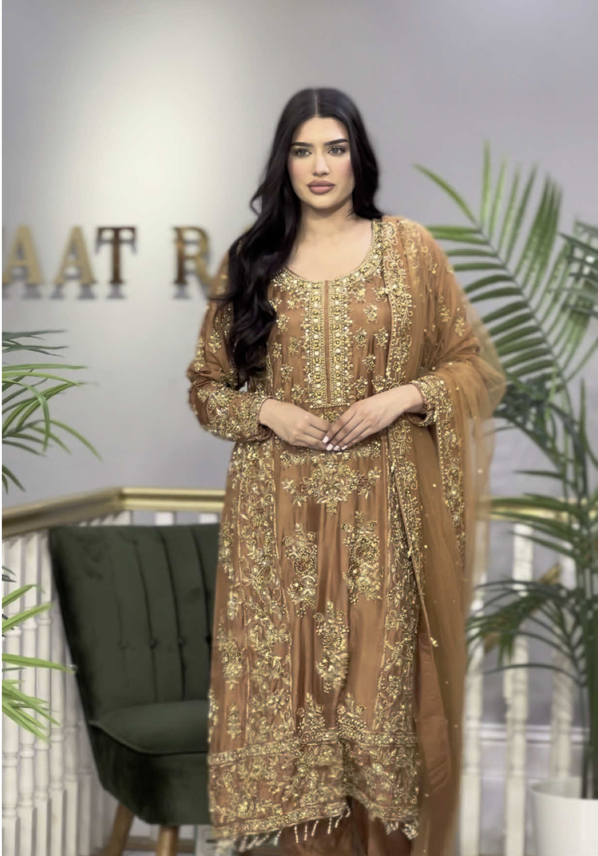 A post by @7aatrangbridal on TikTok caption: MOST ELEGANT LONG KAMEEZ AND CAN BE ORDERED WITH ANY TYPE OF BOTTOM IN 7AATRANG BRIDAL🤩❤️#7aatrang #saiyaara #fancy #newstock #kidsdress #newstock #kidsdress #CapCut #benharad #unfreezemyacount #burjfabrics #pathanscollection #shahjahan #krishkapoor #vaanikapoor #fyp #million #model #bridal #saree #arabi #sale 