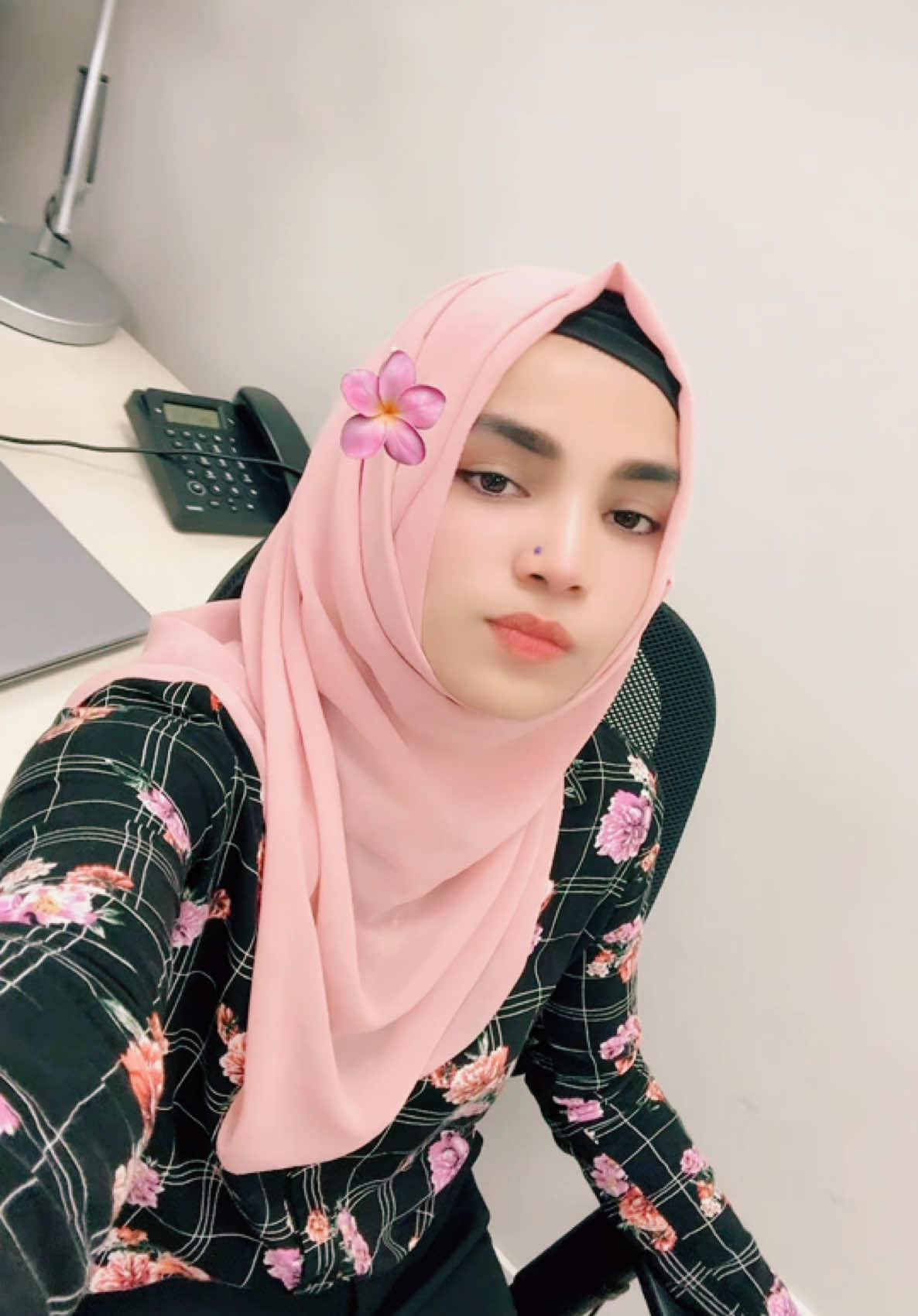 A post by @suriajarin on TikTok caption: Done 😜#jarin #now #probashi #bangladesh🇧🇩 #laspezia #worklife #powerof15 
