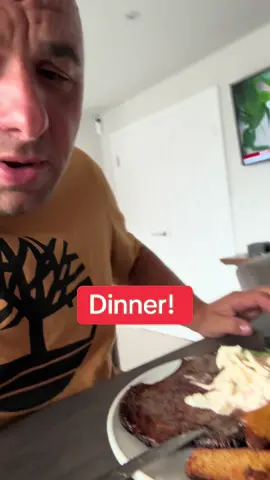 A post by @_smooth47 on TikTok caption: It’s how I roll on a Tuesday! #plastering #plasterer #dinner #builders #fyp 