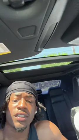 A post by @jibarone on TikTok caption: #viral 
