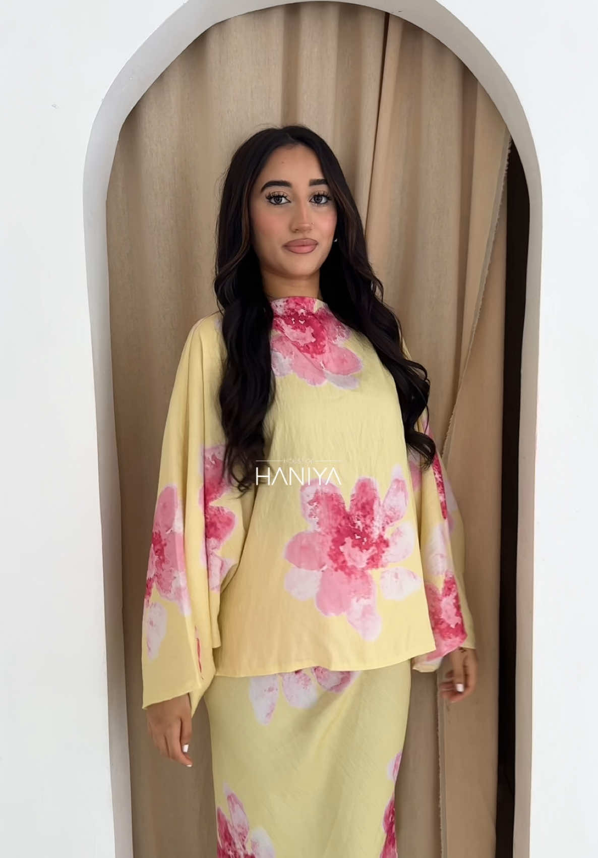 A post by @houseofhaniya on TikTok caption: PAYDAY WEEK SALE!!! Link in bio for 25% off 🔥😍 #modestfashion #houseofhaniya #viral #foryoupage #OOTD 