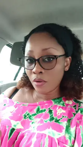 A post by @lady_shanaa on TikTok caption: #gbairai_qui_est_doux_la #gbairaidosé😂😎 