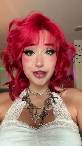 A post by @charleygrayyyy on TikTok caption: rip to the queen who sang this 🩷 #wlw #bi #alt 