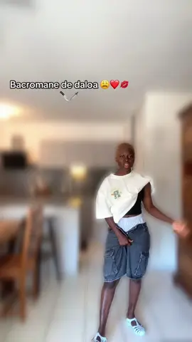 A post by @mariam.sirani61 on TikTok caption: @Sirani ô fassala 🇨🇮❤️🍀 @@Awanoush🧸 🦋 🗡️😩❤️🔪