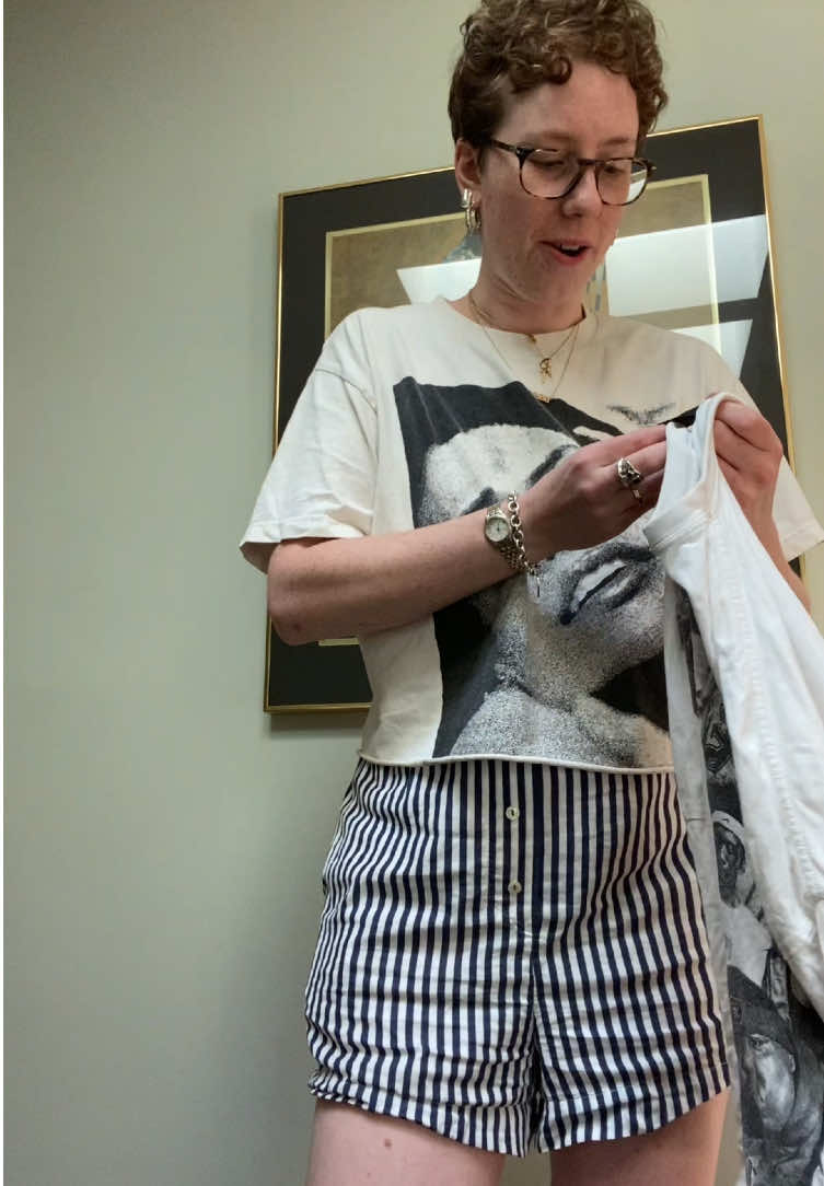 A post by @xo_pennypink on TikTok caption: Replying to @❀ Summer ❀ bins haul!!! #bins #goodwill #goodwillbins #secondhand #thrift 