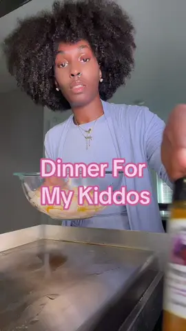 A post by @clementineandthekiddos on TikTok caption: Dinner For My Kiddos #garlicherbshrimp #garlicshrimp #fypシ #foodie #fyp Good Evening 🌞 All items available click Walmart storefront⬇️ https://walmrt.us/48QicTZ  Have a blessed and safe day ❤️🙏🏾