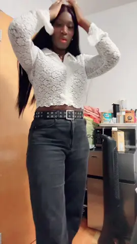 A post by @talibeserignesaliou097 on TikTok caption: La diva ❤️