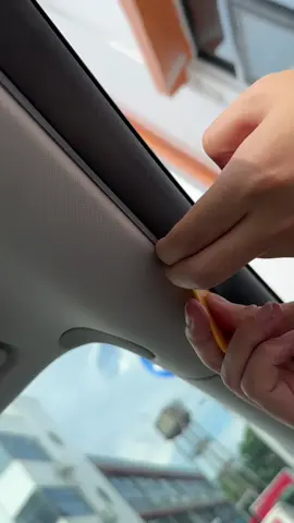 A post by @hengshiyulights on TikTok caption: Car LED illusion door frame ambient light #car #carmodification #carinteriorlight #carconversion 