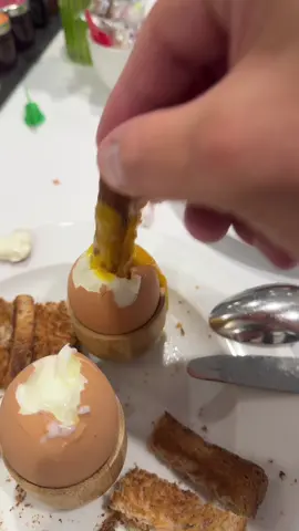 A post by @coatesy95 on TikTok caption: Breakfast time 