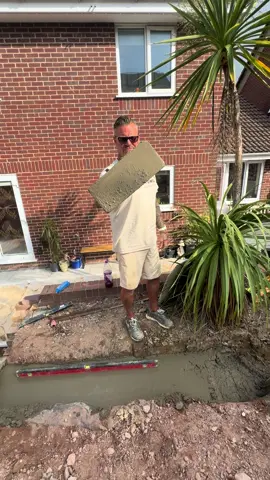 A post by @al_the_trowel on TikTok caption: #rhinobuild #bontools #fy #foryoupage #bon 
