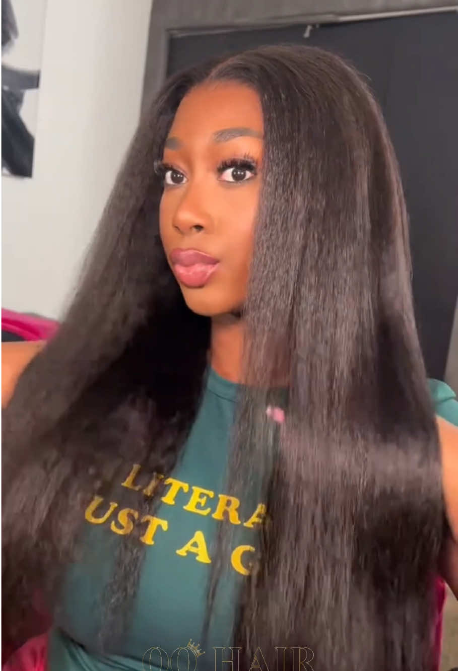 A post by @oqhair on TikTok caption: Silk press vibes like it’s growing straight from scalp!!🤩(🔗 in my bye-oh!) ,enjoy extra 𝟐𝟖%𝐎𝐅𝐅 with " Code:𝐓𝐊𝐕𝐈𝐏 "#oqhair #humanhair #silkpress #kinkystraightwig #gluelesswig #wiginstall #hdlace #fy 