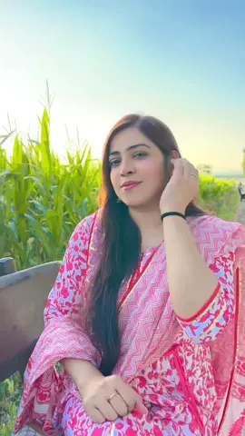 A post by @____su__mi_____ on TikTok caption: 🌸#onthisday #foryoupage #somaya_sumi 
