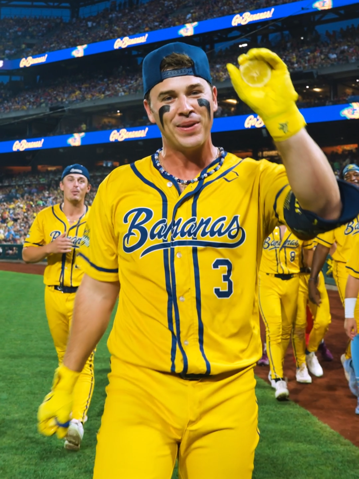 A post by @thesavbananas on TikTok caption: when trouble comes @ericjonesjr_ way, he makes lemonade🍋 #savannahbananas #bananaball #brysonstott #taiverdes #aok