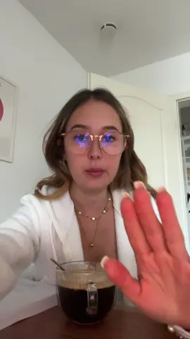 A post by @laurasophie on TikTok caption: asmr hat einfach nur ein Image Problem, das ist so entspannend hahaha 🥹😂 