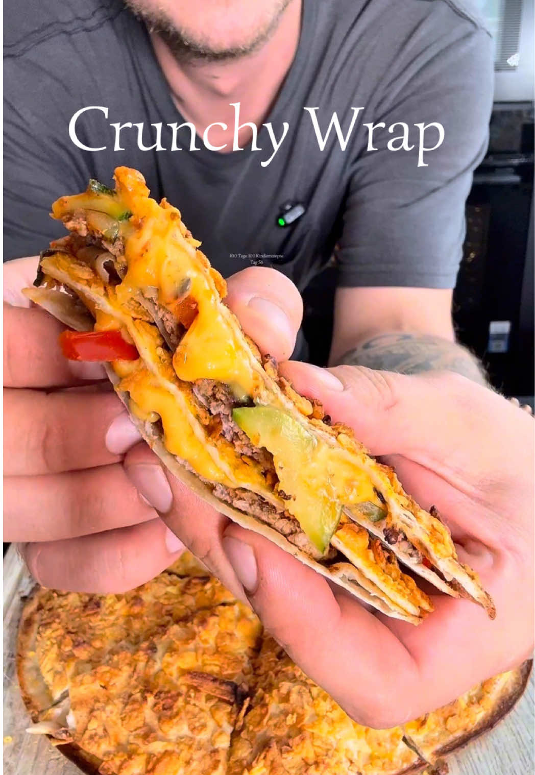 A post by @joeskochwelt on TikTok caption: Knusprige Wraps 🌯 100 Tage 100 Kinderrezepte - Tag 59 Zutaten: ✳️500g Rinderhack ✳️6 Wraps ✳️1 Paprika ✳️Zucchini ✳️Butter ✳️1 EL Tomatenmark ✳️9 Scheiben Cheddar ✳️Honig Senf Sauce ✳️Salz, Pfeffer #wrap #kinderrezepte #wraps #viral #germany #foodporn #foodblogger #foodphotography #foodpic #foodie #foodblog #fyp #foryoupage #foodtiktok #mittagessen #Abendessen #schnellerezepte #gesunderezepte #lecker #leckerrezepte #mealprep #kochenmitkind #waskocheichheute #familienrezepte #kochideen #kochenmitkind #familienrezepte #foodtok #fürdich #fürdichpage #fürdichseiteシ #fürdichseiteviral