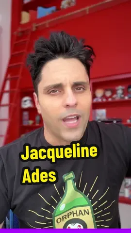 A post by @realraywilliam on TikTok caption: 65,000 texts 😳 #truecrime #truestory #arizona  Jacqueline Ades, a 31-year-old woman, became infamous after a seemingly innocuous date spiraled into months of obsession. After just one date, she allegedly sent her romantic interest over 65,000 text messages—many threatening and bizarre—averaging nearly 500 a day . Following her demand to stop contact, she escalated to stalking behavior, appearing at his home multiple times and even breaking in while he was abroad.