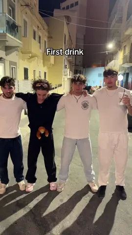 A post by @larzizematteo on TikTok caption: La fin de la soirée était compliquée 🤣