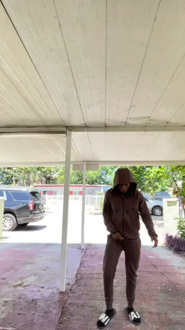 A post by @mrflawdaaa on TikTok caption: oh yeah😂🔥 #fyp #floridadance #floridatiktok #trending #viral 