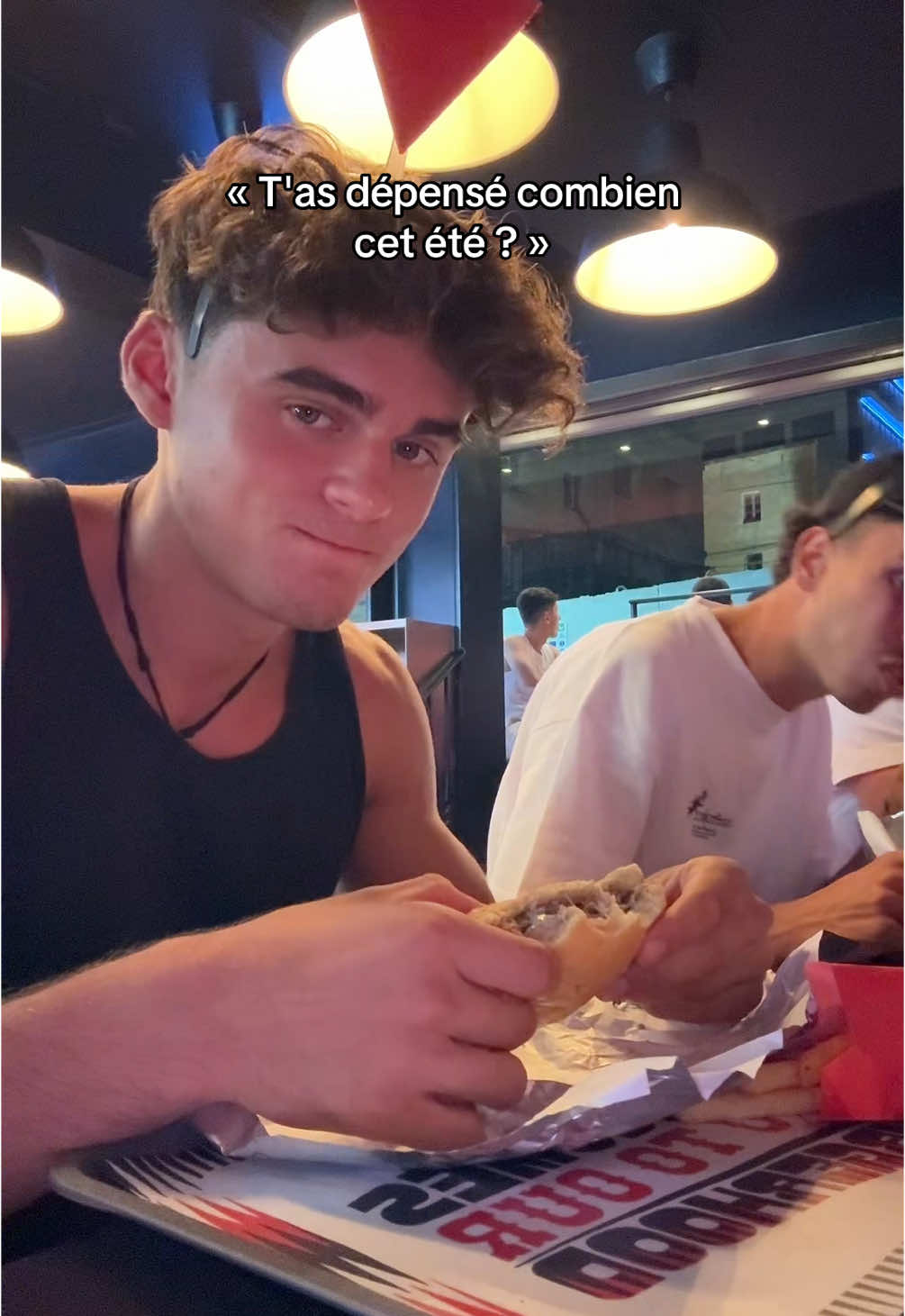 A post by @larzizematteo on TikTok caption: Je follow celui qui a le plus dépensé 🤣 | viens lnsta: larzizematteo pour rien louper @Matteo @Matis #larzize 