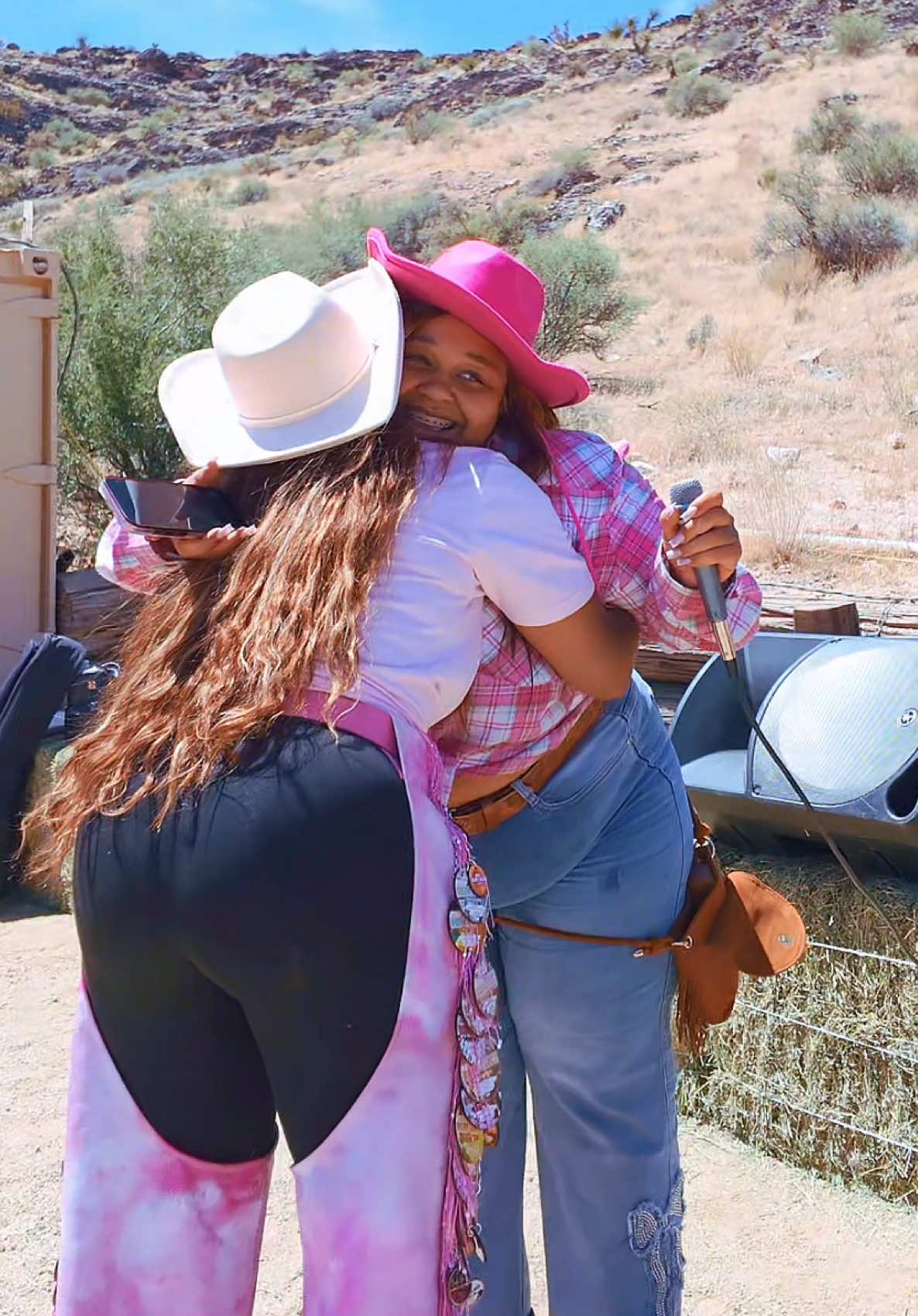 A post by @iamstormisteele on TikTok caption: Wait til you see what next for this beautiful group and sooo many others!!! We working over here with love, heart, and soul! #canvasbeautybrand #canvasprtrip #bodyglaze #beyoncecowboycarter #cowboycarter #beyonce 