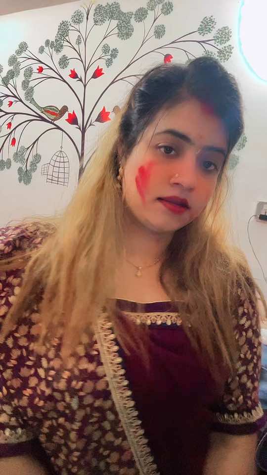 A post by @nishitaroy10 on TikTok caption: #CapCut #NishitaRoy💞💞💞💞🌹🌹💞💞 