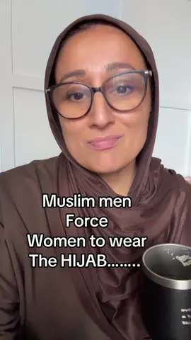 A post by @sairahayati on TikTok caption: This was a great topic of conversation and I was actually astonished that somebody of this level education was actually that illiterate when it came to the world. Partially because she had limited travel experience but also because of what she had been fed. So I gave her a little talk on the topic. #Muslim #Hijab #Men #Oppressed#UK #FYP #ForYou 