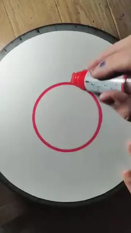A post by @fenonart on TikTok caption: Posted @withregram • @limbatrip Spin Art with WhiteBoard and Potter’s Wheel. 今日のろくろ遊び。ろくろの上にホワイトボードをのせてペンで遊んでいます。 使用しているマーカーは、パイロットコーポレーションの「ボードマスター極太」です。 I usually use “ボードマスター極太“(WhiteBoard Marker of PILOT Corporation japan).  #ろくろ #轆轤 #potterswheel #potterywheel #pottery #wheel #art #アート #paint #painting 