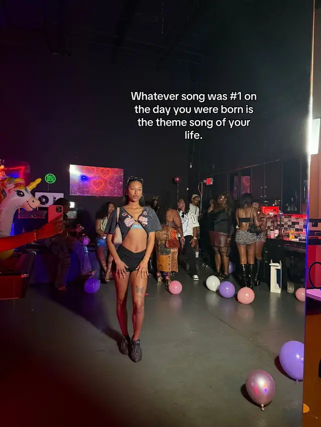 A post by @jasminahinton on TikTok caption: I feel like this makes sense #jasminahinton 