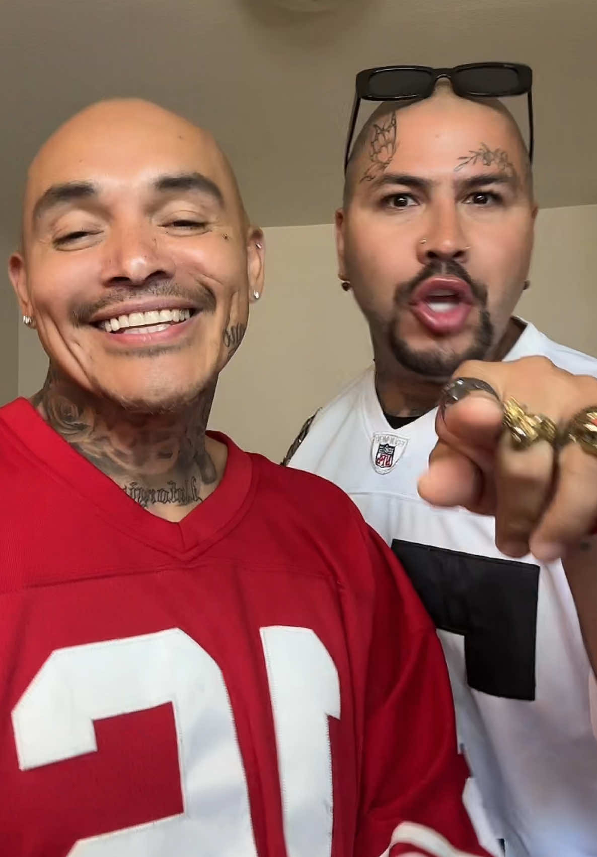 A post by @trinoxadam on TikTok caption: I love your smile #shanice #90s #fyp #90smusic #fentysuperbrandday #f #fypシ゚viral #fypシ #la #4u #tiktok #fypシ゚ #fu #fupシ #fup #fp #4up #foryoupage #parati #foryou #fyf #iconic #lipsync #duo #trinoxadam #xuhuong #losangeles #xyzbca #latino #mexican #chicano #viral 