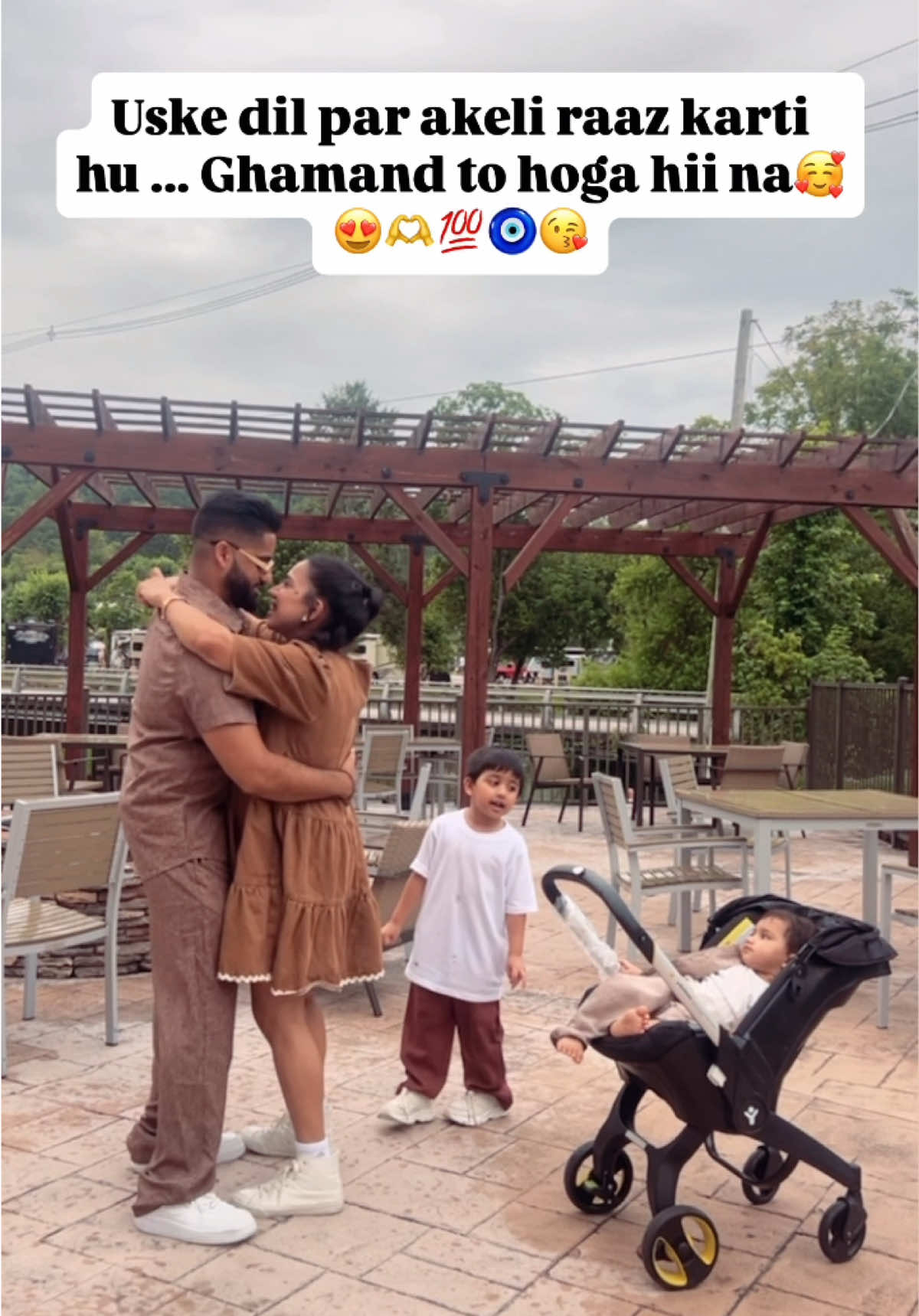 A post by @mirasingh524 on TikTok caption: #virajsingh05 #rajvirsingh05 #viral #fyp:##trending #viralvideo #mira05 #tiktok #uSa # #funny #funnyvideos #funnyvideo #comedia 