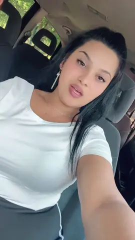 A post by @madalina_madita on TikTok caption: #fy❤️😘🦋 