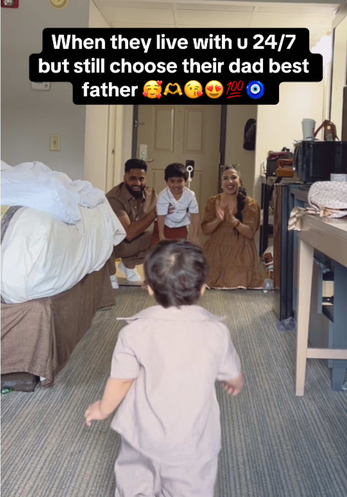 A post by @mirasingh524 on TikTok caption: #virajsingh05 #rajvirsingh05 #viral #fyp:##trending #viralvideo #mira05 #tiktok #uSa # #funny #funnyvideos #funnyvideo #comedia #couple #couplegoals 