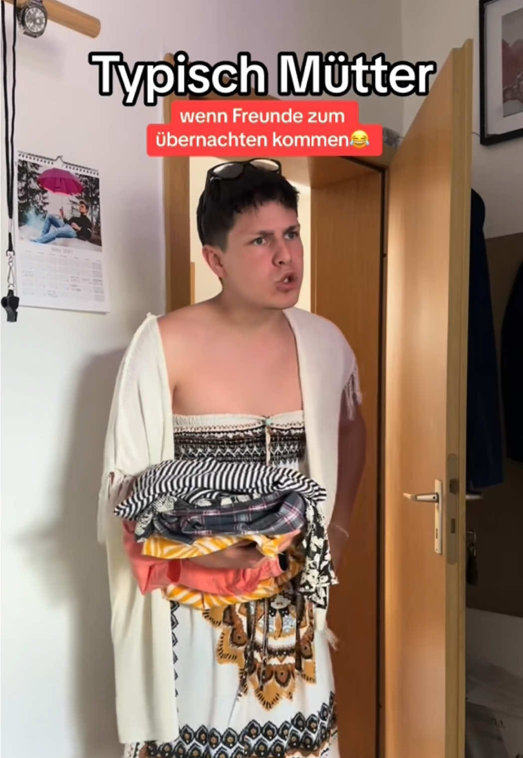 A post by @itsofficialmarco on TikTok caption: immer dieser Satz „redest du auch so mit deinen Eltern?“😂