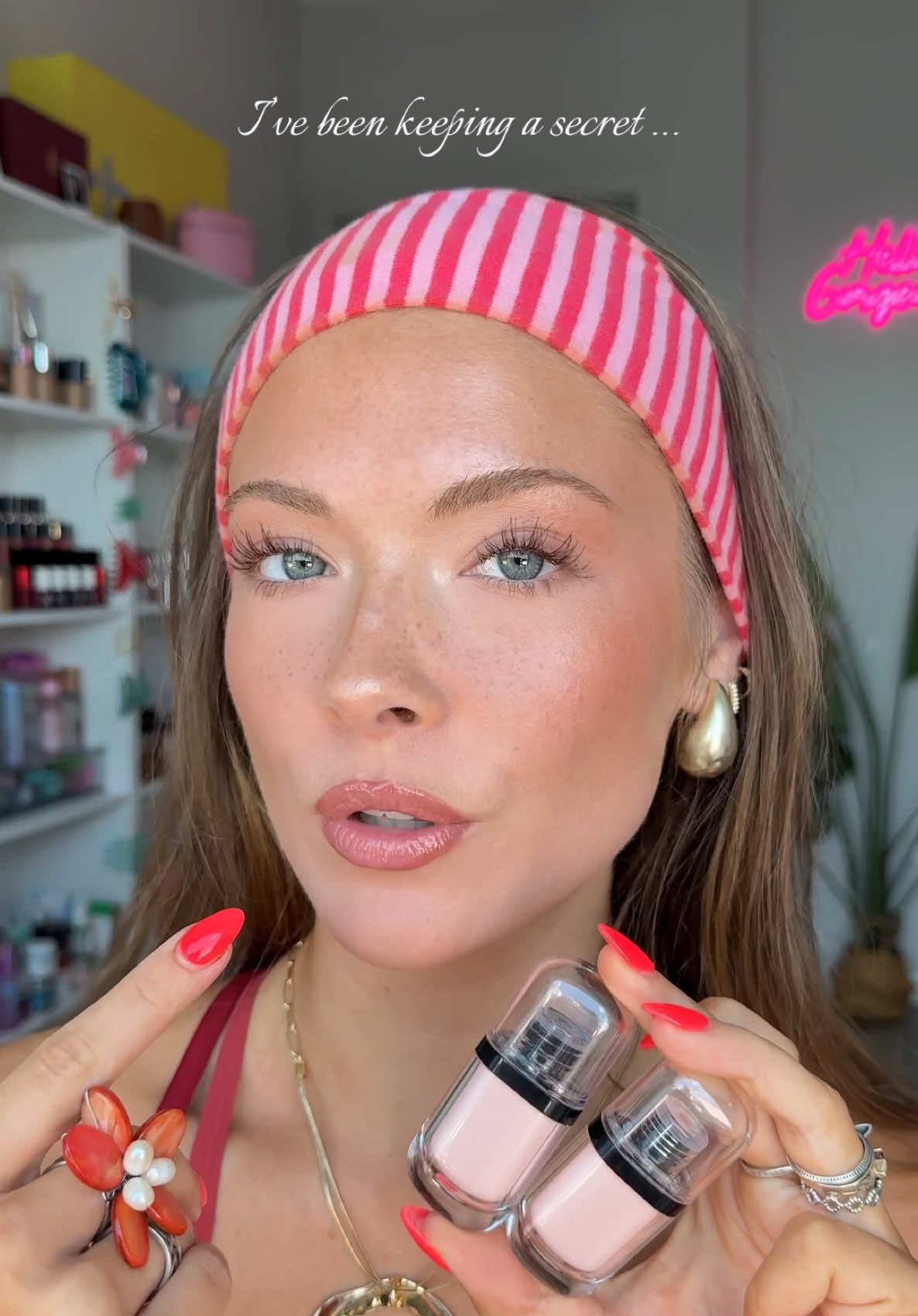 A post by @ on TikTok caption: there’s a new lippie on the market 👀🤭💋 say hello to @Bubble Skincare NEW ‘talk back’ lip serums !! 🫧 #bubblepartner #bubbleskincare #lipgloss #trending 