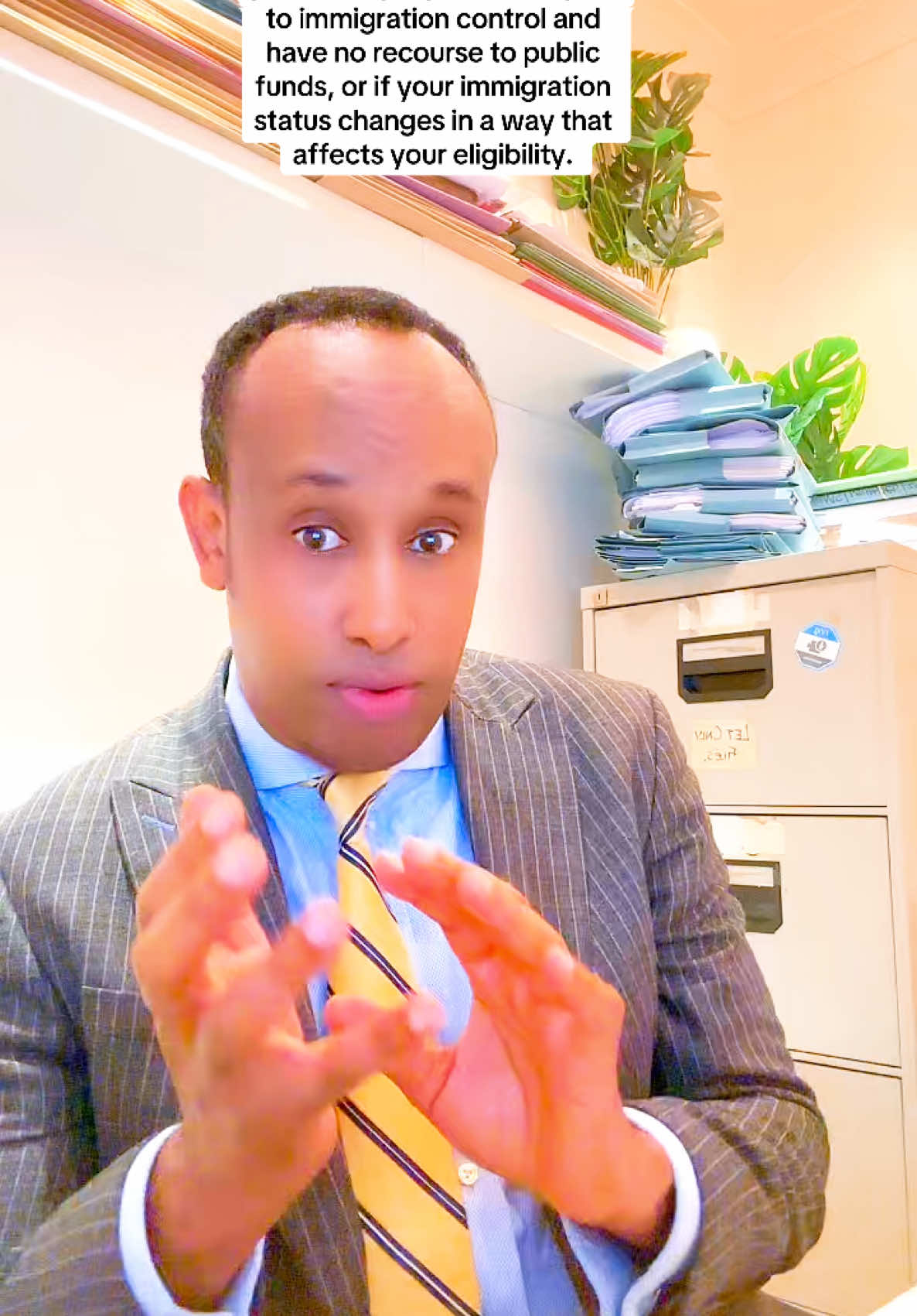 A post by @lawyermohamed35 on TikTok caption: #somalitiktok12 #somaliland #somalitiktok #somaligirls #somalikenyan🇸🇴🇰🇪🔥👸 #hargeisa #jigjiga #somaligirl #somaliarmy #jigjiga_somali_galbeed #somaliethiopian #somaliethiopian #somaliatiktok #puntlander🇸🇱 #somalia #somaliuk #somalibridal #somalibridal #somaliwayn🇸🇴🇸🇴🇸🇴 #mogadishu #isliinairobi #somal 