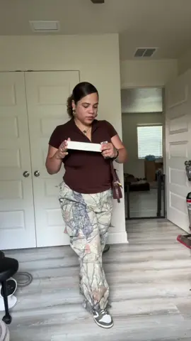 A post by @casharroyo on TikTok caption: Omg I smell like them rich ppl who have dinners at the beach 😂😂