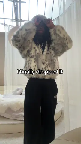 A post by @jordanadetunji on TikTok caption: Yuh #jordanadetunji #drama #NewMusic #rnb 